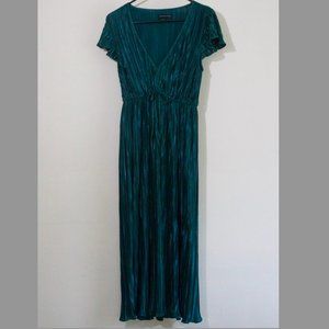 Urban Outfitters Holiday Maxi Dress: Emerald Green, Small